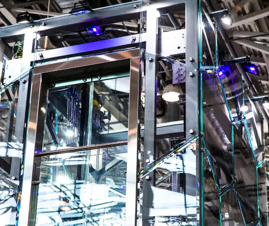 Dépannage du système électrique et des capteurs de sécurité d'un ascenseur