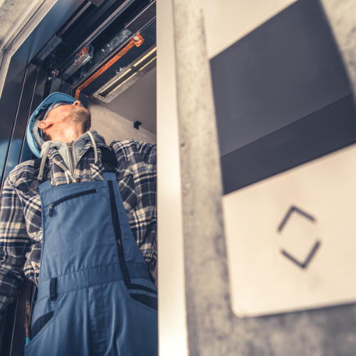 Système d'ascenseur hydraulique pour petit immeuble