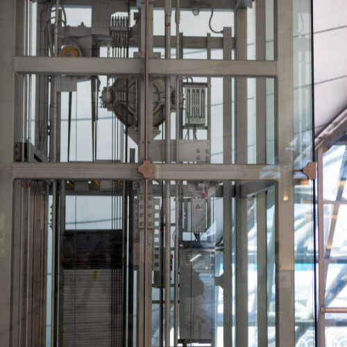 Modernisation complète d'un système d'ascenseur ancien